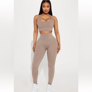 Fashion Nova workout set